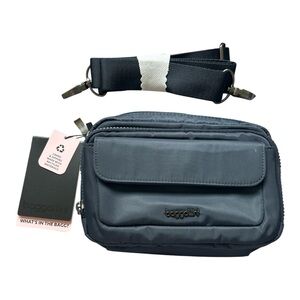 Baggallini Modern Double Zip Crossbody